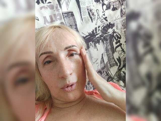 pautina100 live cam on BongaCams
