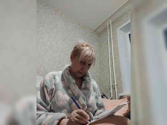 pautina100 Live Webcam on BongaCams