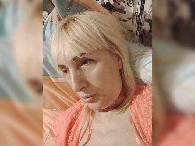 pautina100 Live Webcam on BongaCams
