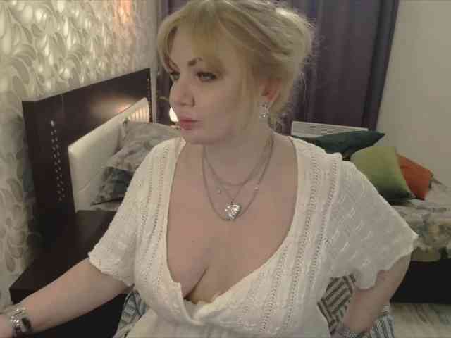 julllya
