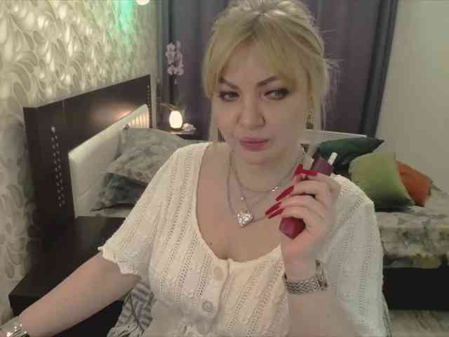 julllya