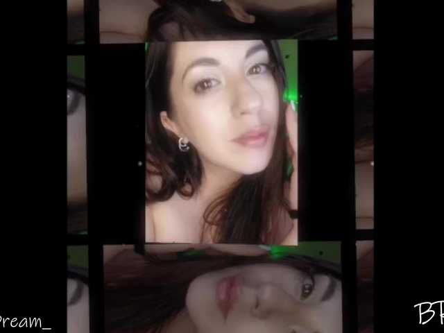 Italian1Dream live cam on BongaCams
