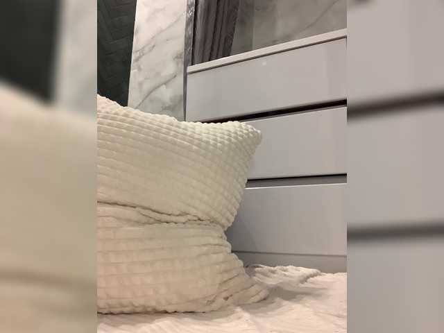 LoveLama's BongaCams show and profile