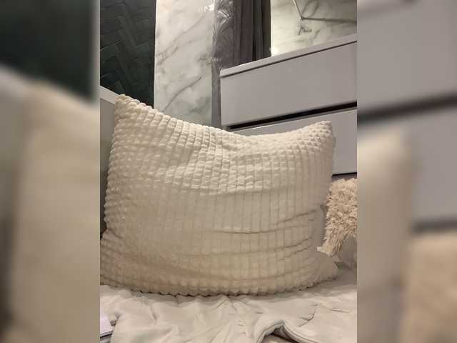 LoveLama's BongaCams show and profile