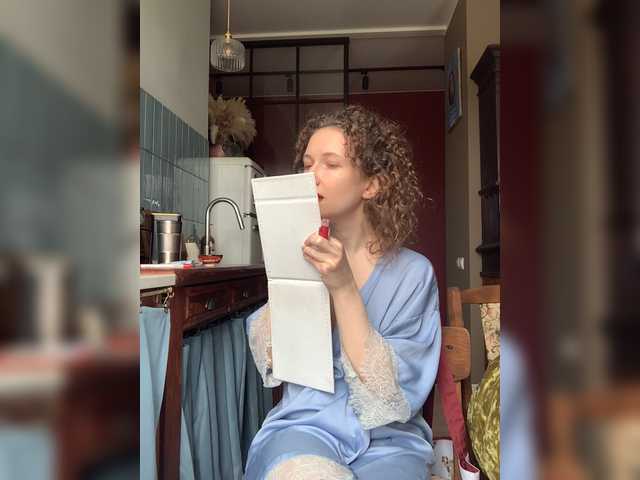 LoveLama's BongaCams show and profile