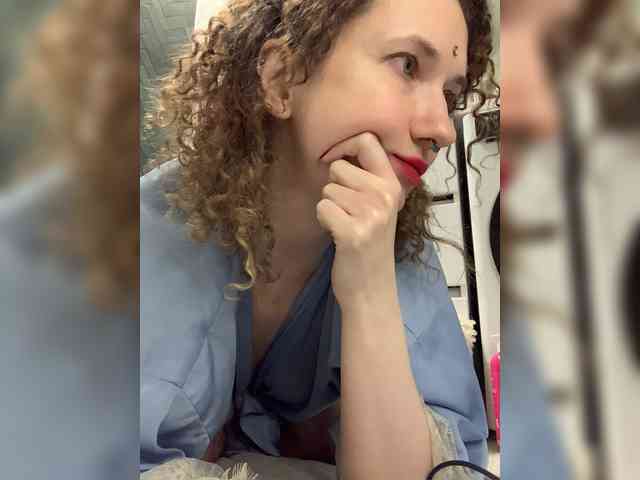 LoveLama Sex Cam Show