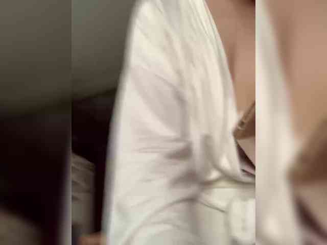 LoveLama Sex Cam Show