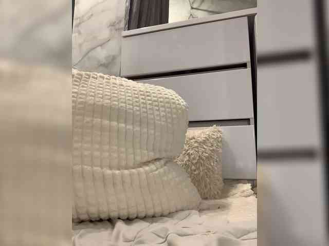 AlenaRai webcam