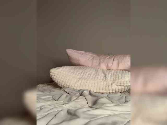 AlenaRai webcam