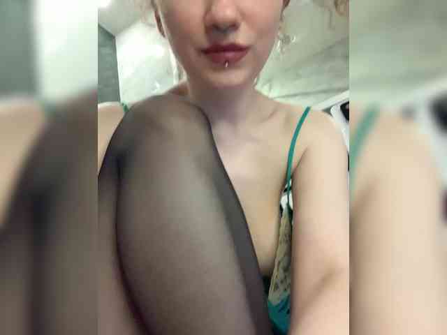 AlenaRai webcam