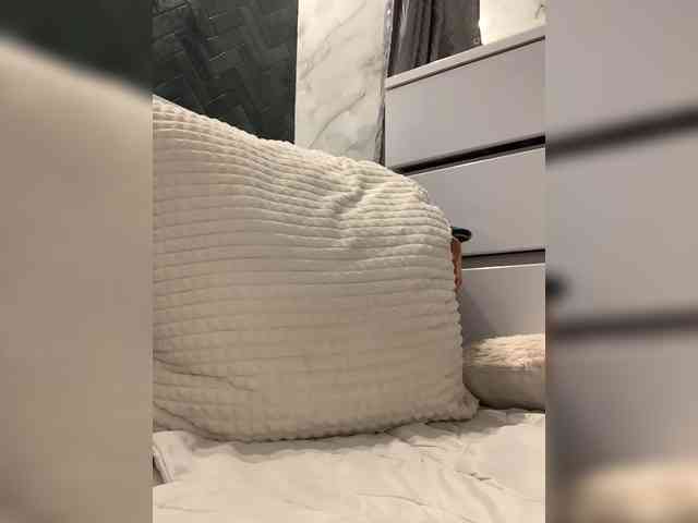 LoveLama Sex Cam Show