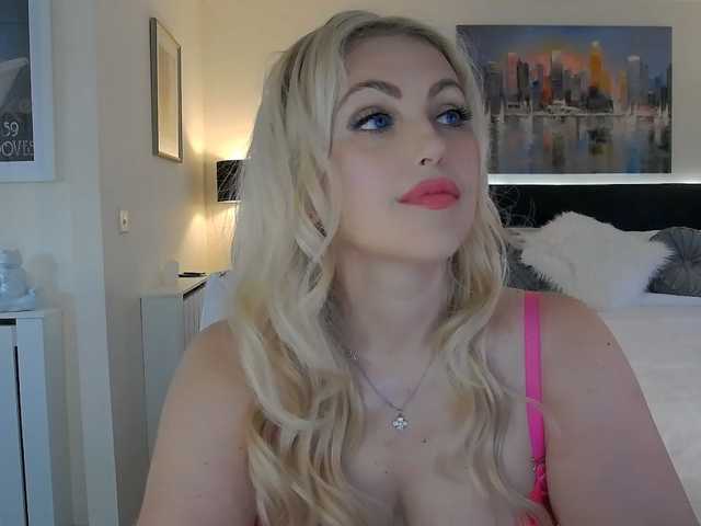 deliciousalba live sex show