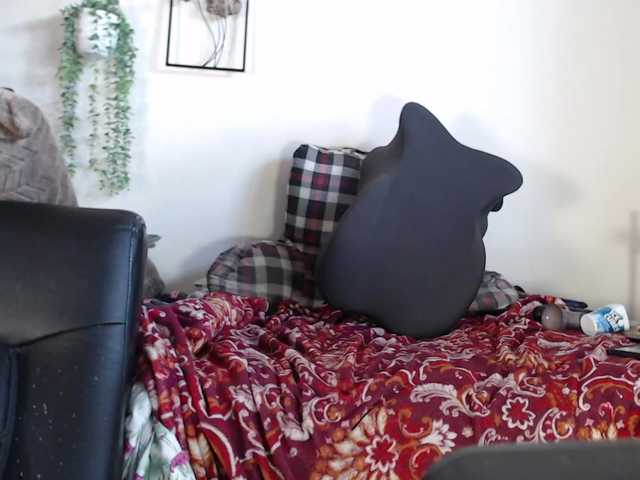 titanic-tits live sex show