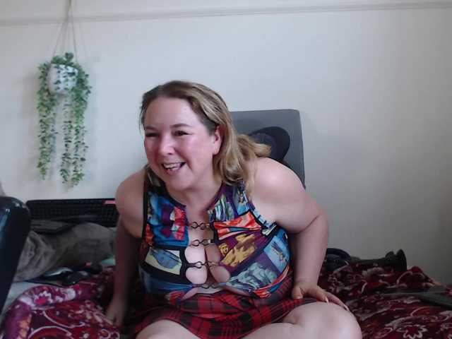 titanic-tits live sex show
