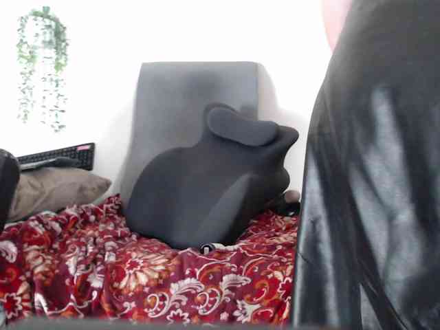 titanic-tits webcam