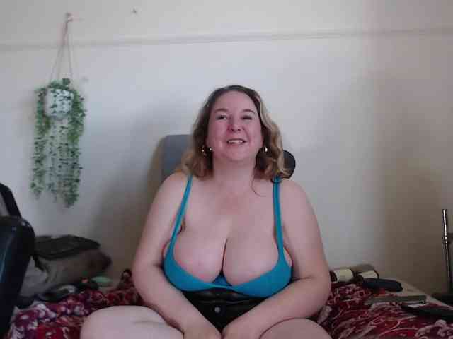 titanic-tits webcam