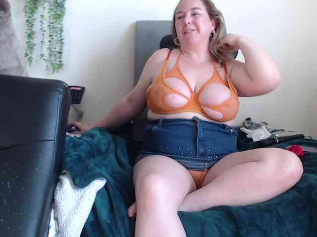 titanic-tits webcam