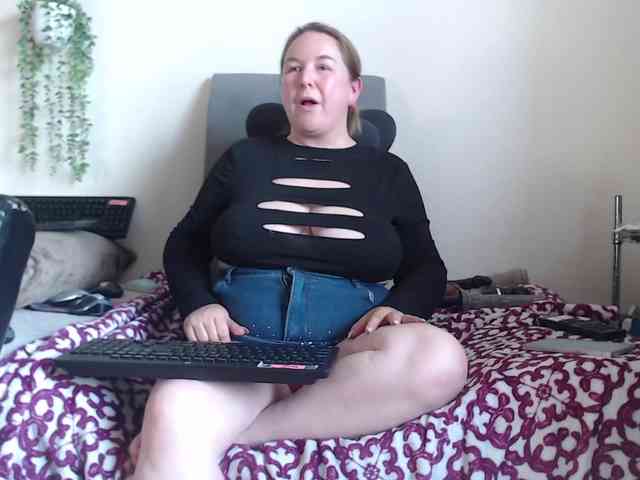 titanic-tits webcam