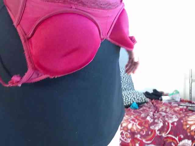 Modèle: titanic-tits