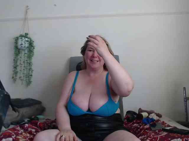 titanic-tits webcam