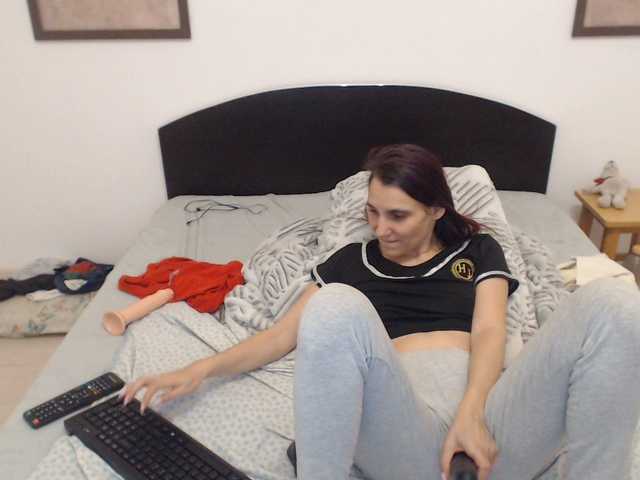 xostefanny's BongaCams show and profile