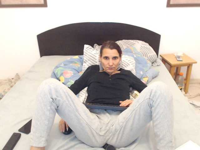 xostefanny live cam on BongaCams