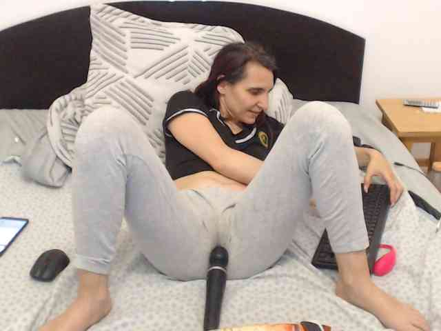 cumpussywet webcam