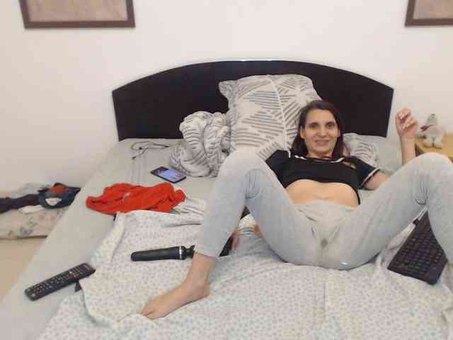 xostefanny Live Webcam on BongaCams