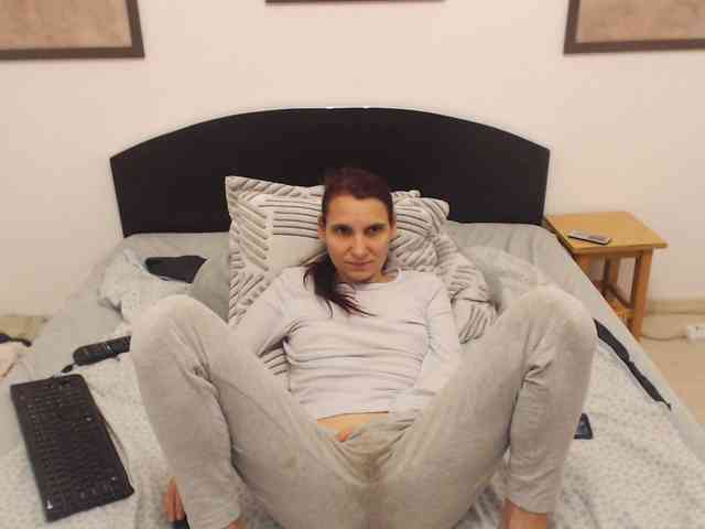 cumpussywet webcam