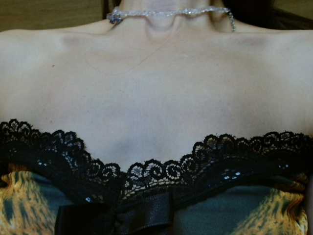 TvoyaIgrushka live cam on BongaCams