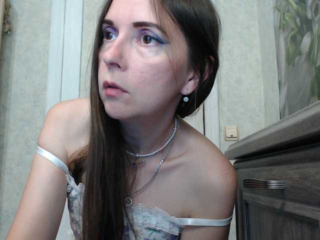 TvoyaIgrushka live cam on BongaCams