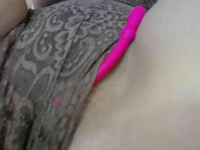 TvoyaIgrushka Live Webcam on BongaCams