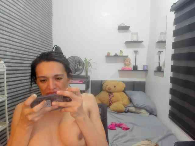 Aruray Sex Cam Show