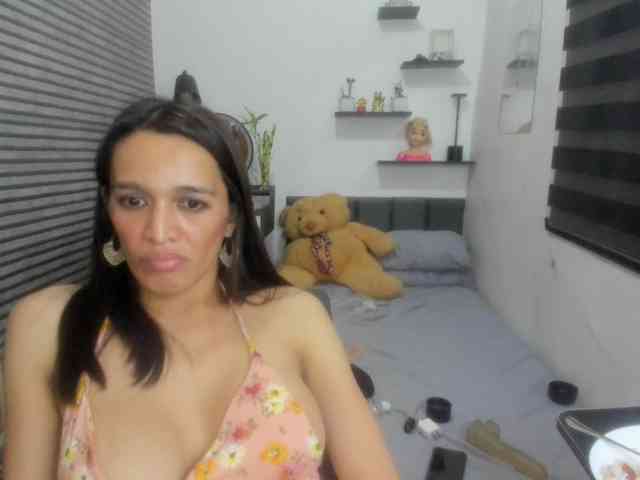 Aruray Live Webcam on BongaCams