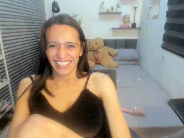 Aruray Live Webcam on BongaCams