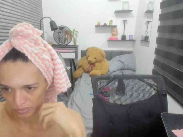 Aruray Sex Cam Show