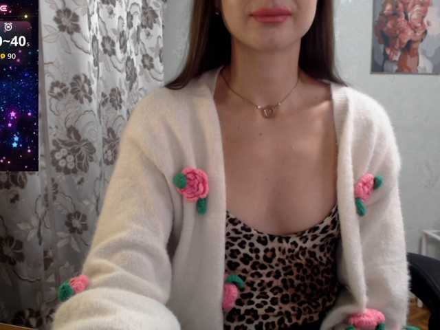 Lapochka2 live cam on BongaCams