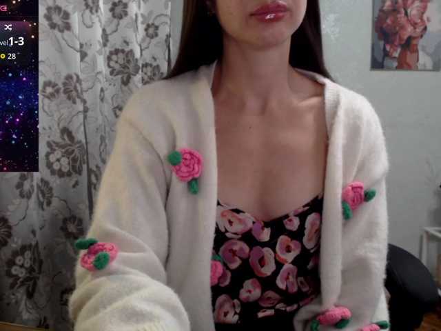 Lapochka2 live cam on BongaCams