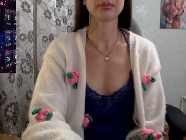 Lapochka2 live cam on BongaCams