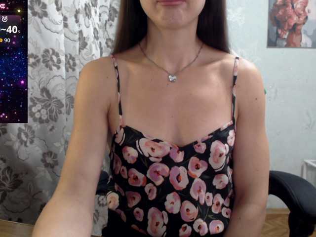 Lapochka2 live cam on BongaCams