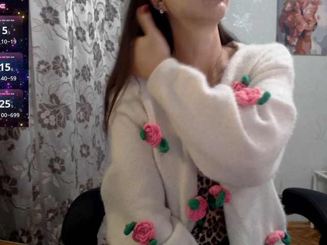 Lapochka2 live cam on BongaCams