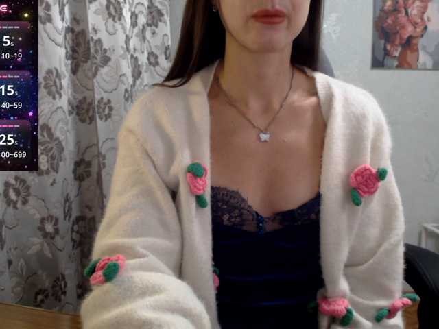 Lapochka2 live cam on BongaCams