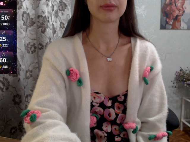 Lapochka2 live cam on BongaCams