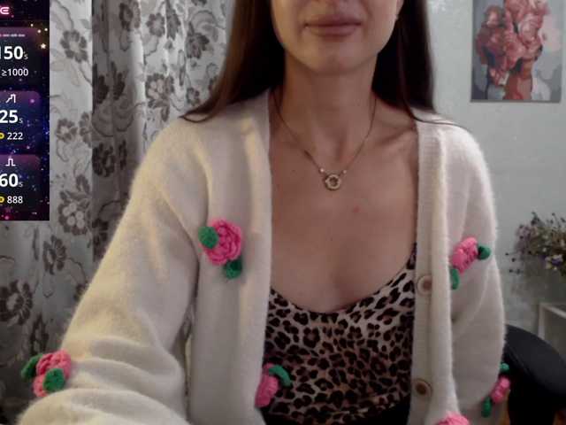 Lapochka2 live cam on BongaCams