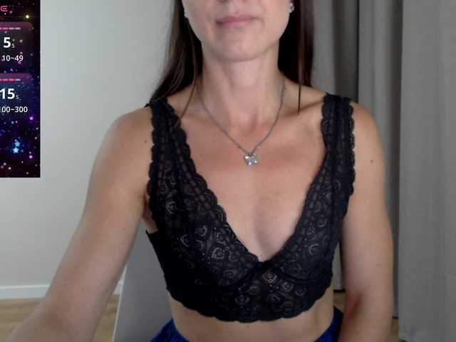 Lapochka2 live cam on BongaCams