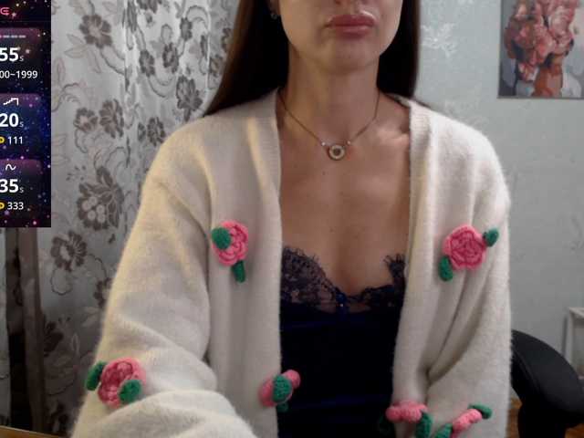 Lapochka2 live cam on BongaCams