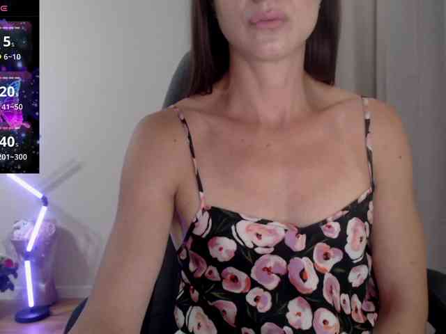 Lapochka2 Live Webcam on BongaCams