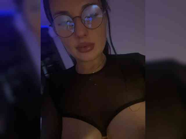 CrazySex601 webcam