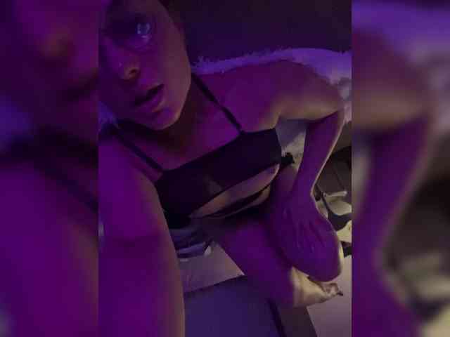 CrazySex601 webcam
