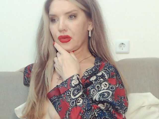 drakulaura1 cam belle